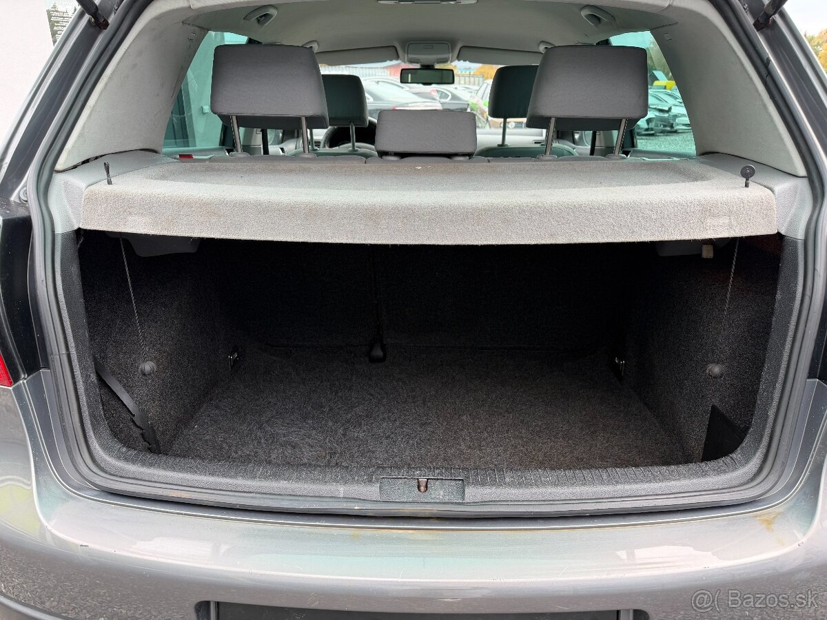 Volkswagen Golf 1.6 FSI Trendline - 8