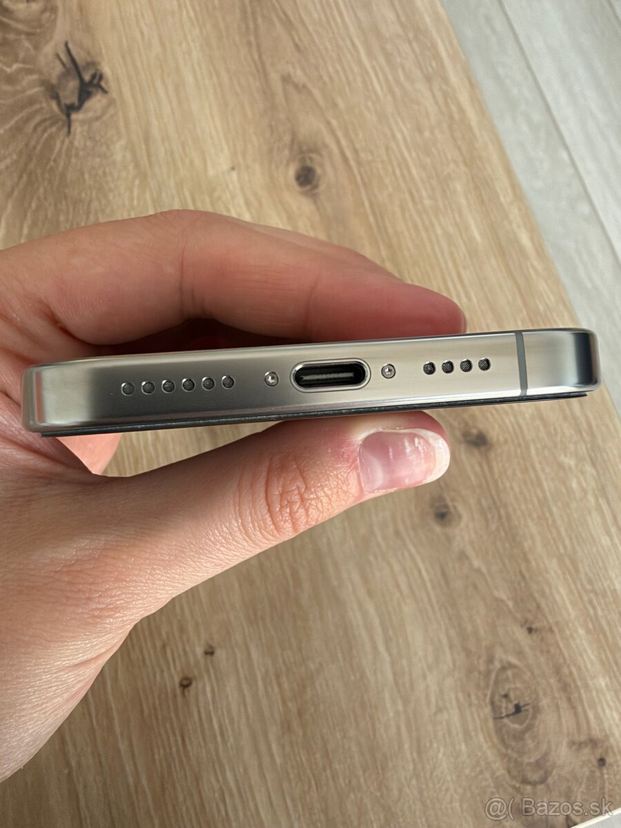 iPhone 16 Pro Max, 512 GB, Natural Titanium - 8