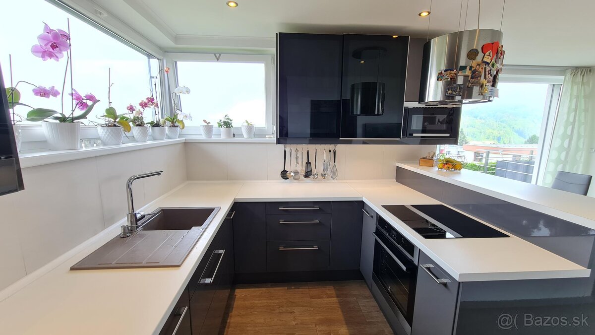 Jedinečné rodinné sídlo v Žiline v prímestskej časti - 8