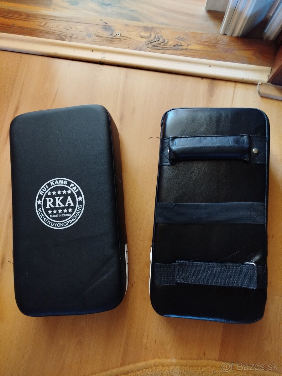 Boxerske veci - ceny dohodou - 8