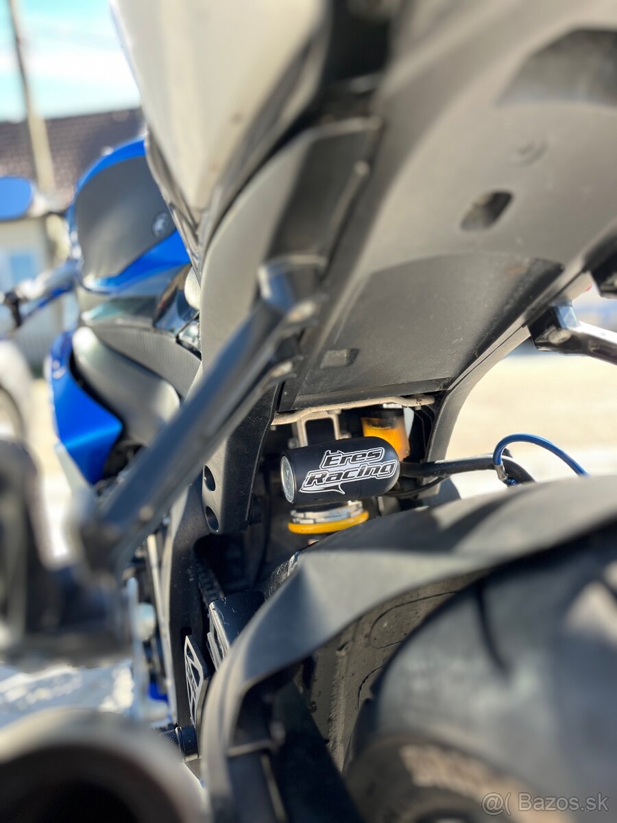 Suzuki Gsxr 750 K9 - 8