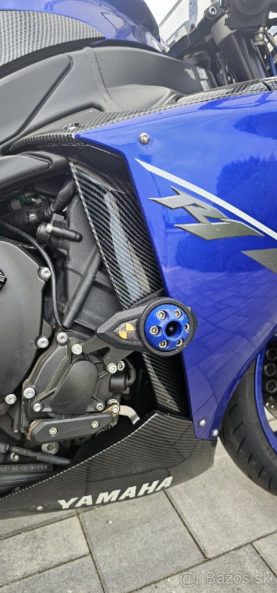 Yamaha R1 2013 Big Bang - 8