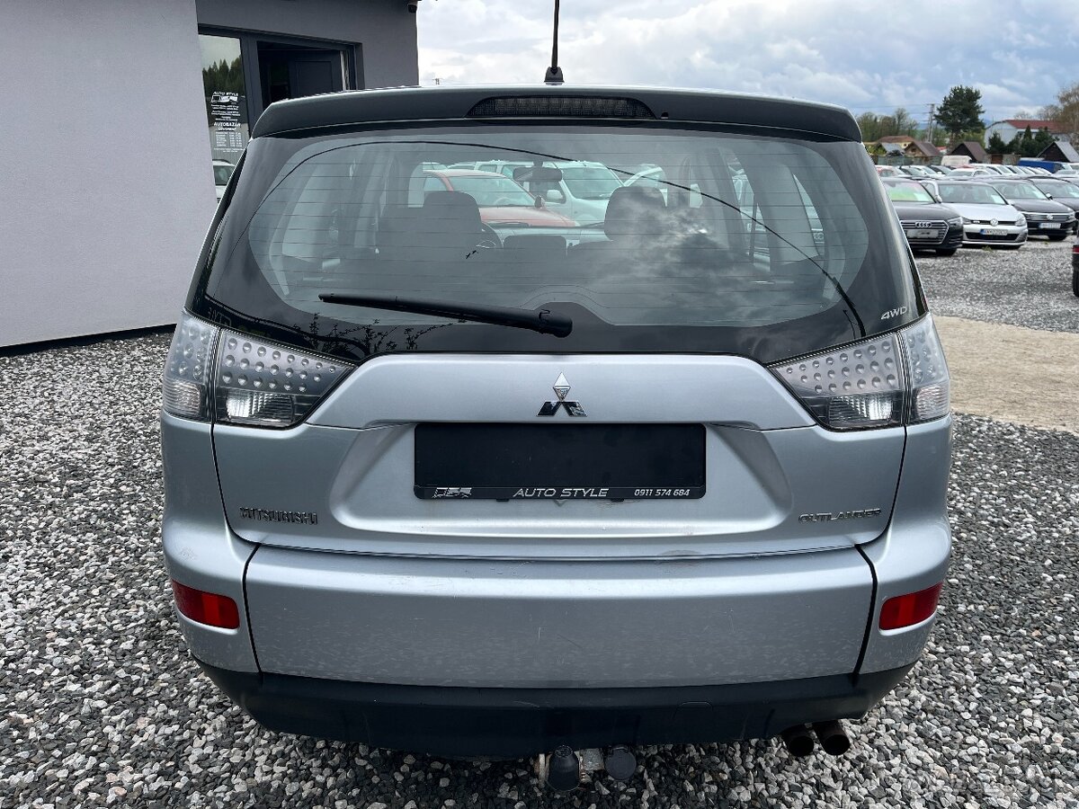 Mitsubishi Outlander 2.0 DI-D Instyle 4×4 - 8