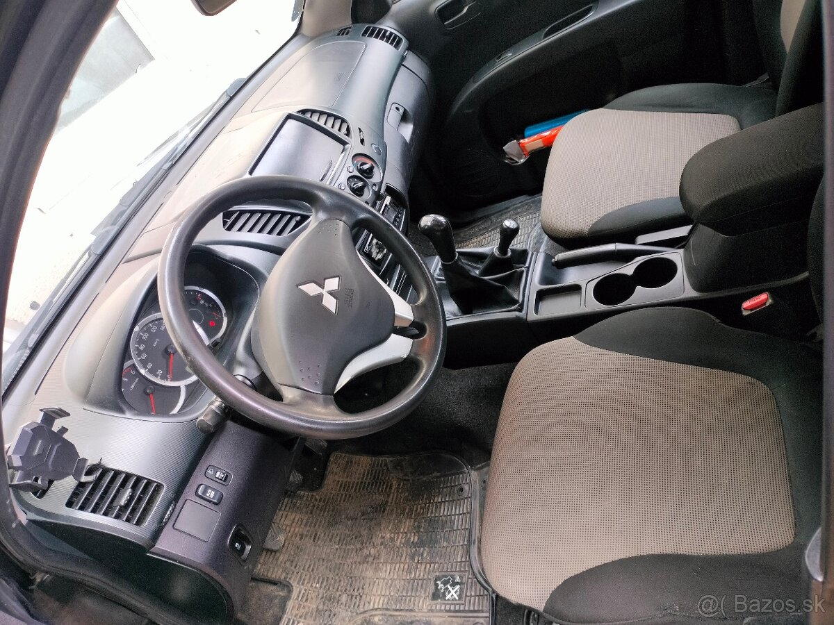 Predám Mitsubishi L200 - 8
