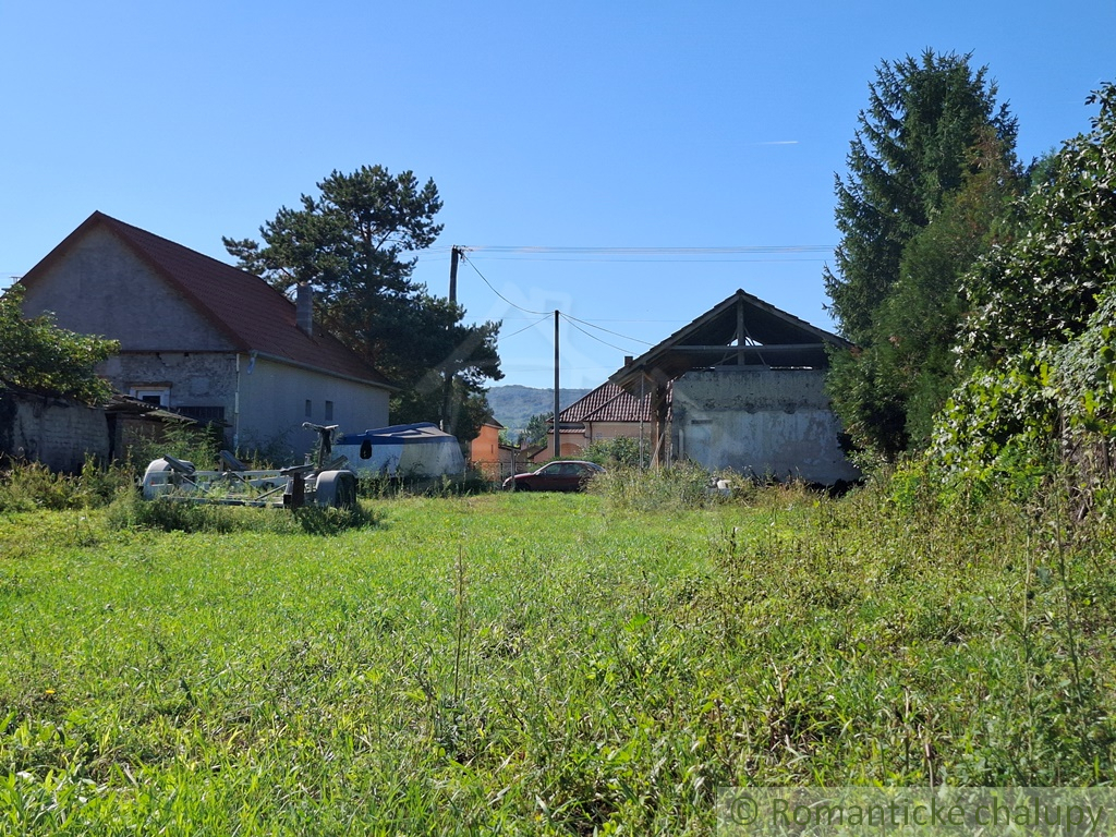 Pozemok s pôvodným domom na výstavbu rodinného domu v podu - 8