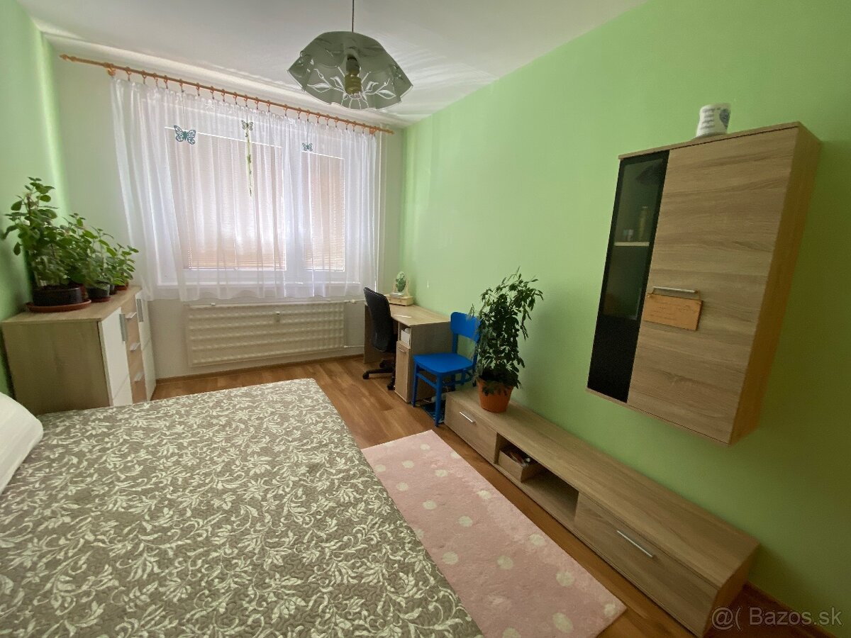 RK EXPRES- na predaj 4 izbový byt v Handlovej. - 8