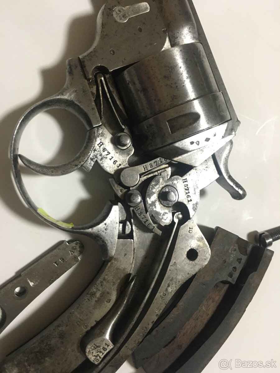 Historický revolver - 8