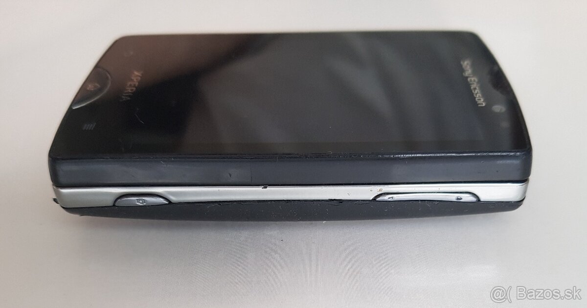 Sony Ericsson SK17i - 8