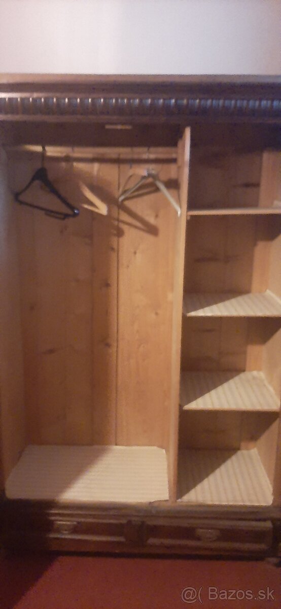 Predám staré stoličky a skrine - 8