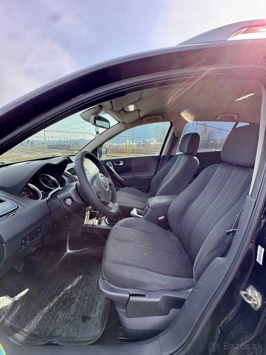 🚗 Renault Mégane Grandtour 1.9 dCi (96 kW) - 8