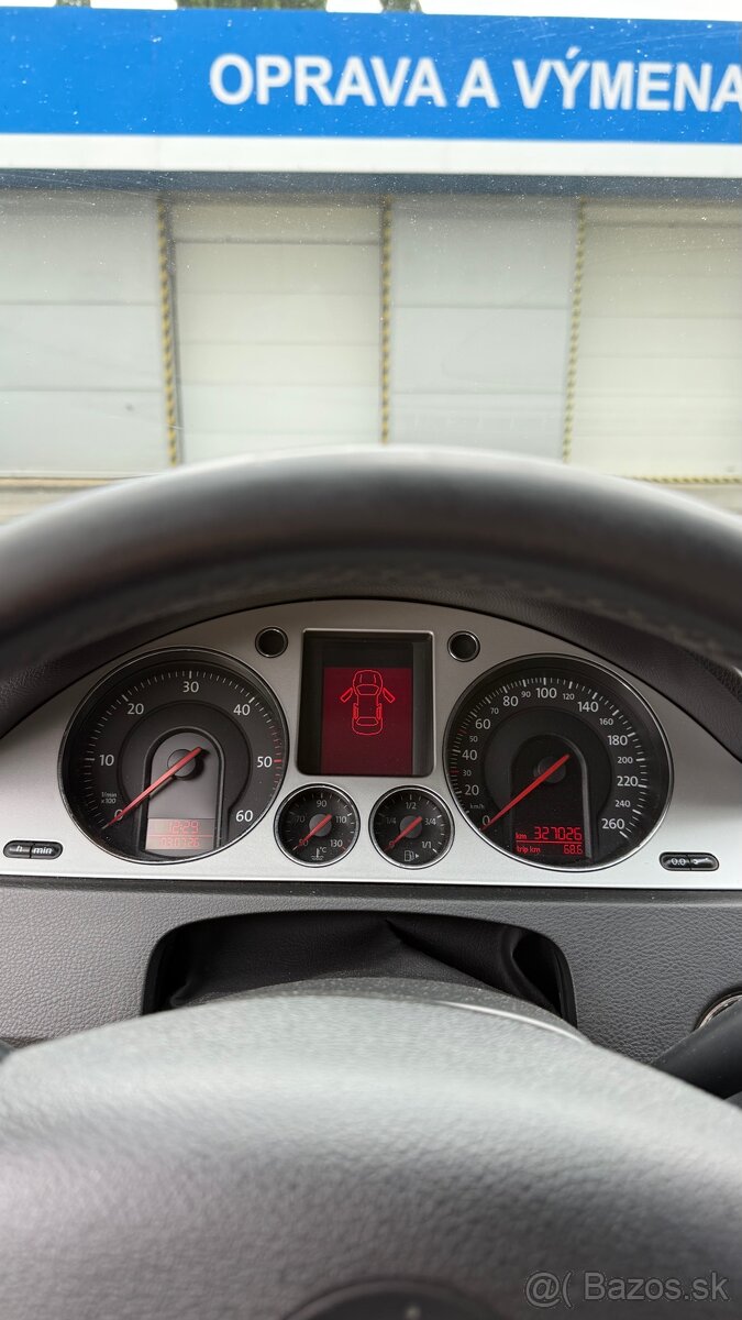 VW Passat B6 2.0 TDI DSG - 8