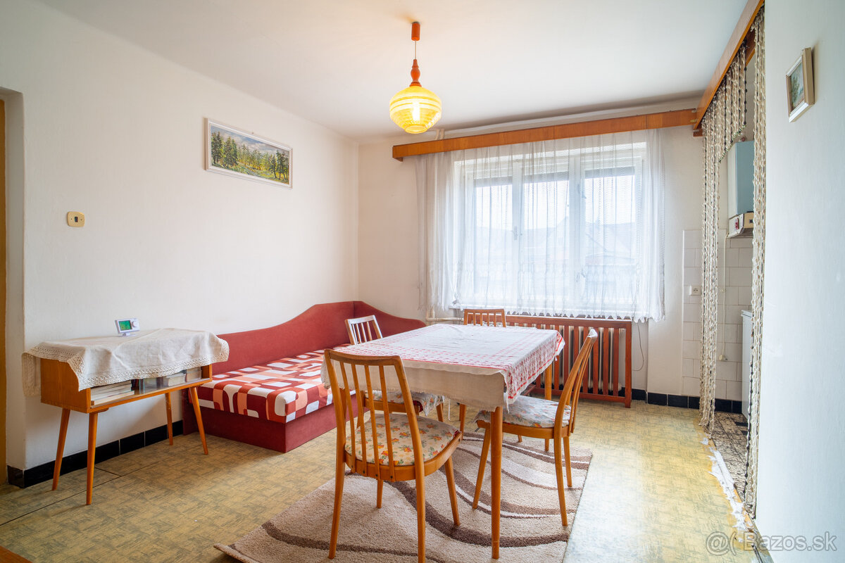 Na predaj 5-izbový rodinný dom Veľké Leváre - 8