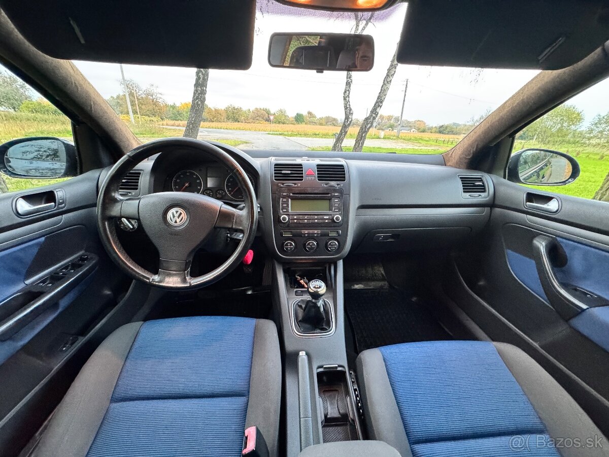 Volkswagen Golf 5 1.4 benzín - 8