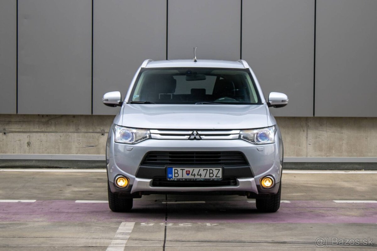 Mitsubishi Outlander 2.2 DI-D Intense - 8
