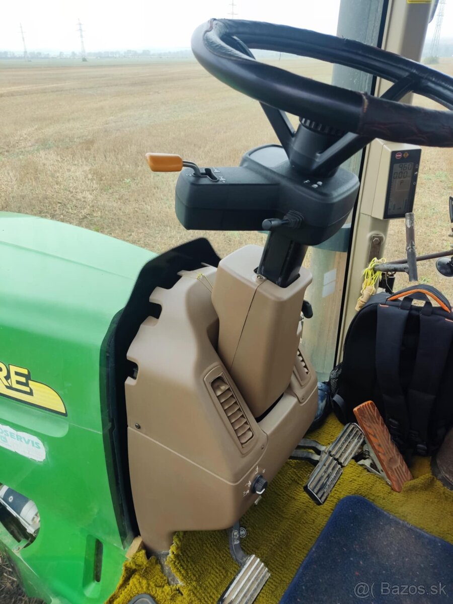 Predám John Deere 7820 - 8