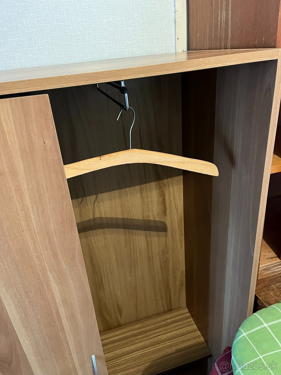 Stoličky - Skrine - Postele - Stoly - 8