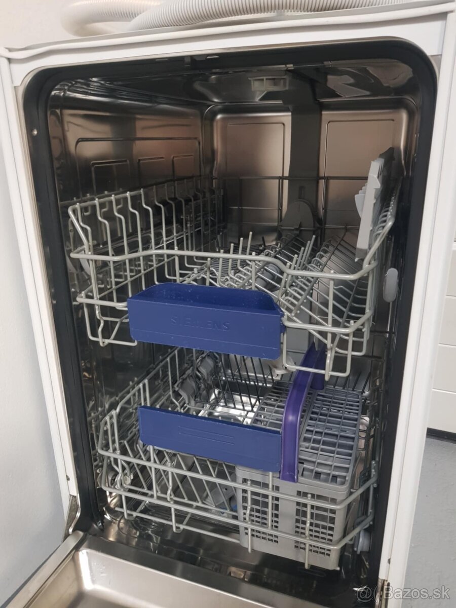 Umývačka riadu 45 cm Siemens - 8