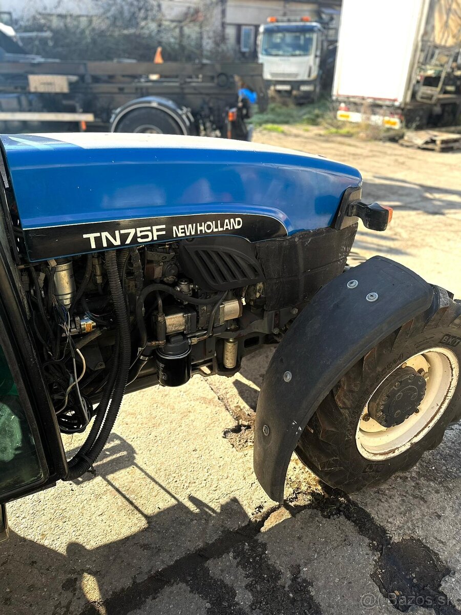 New Holland TN75 - 8