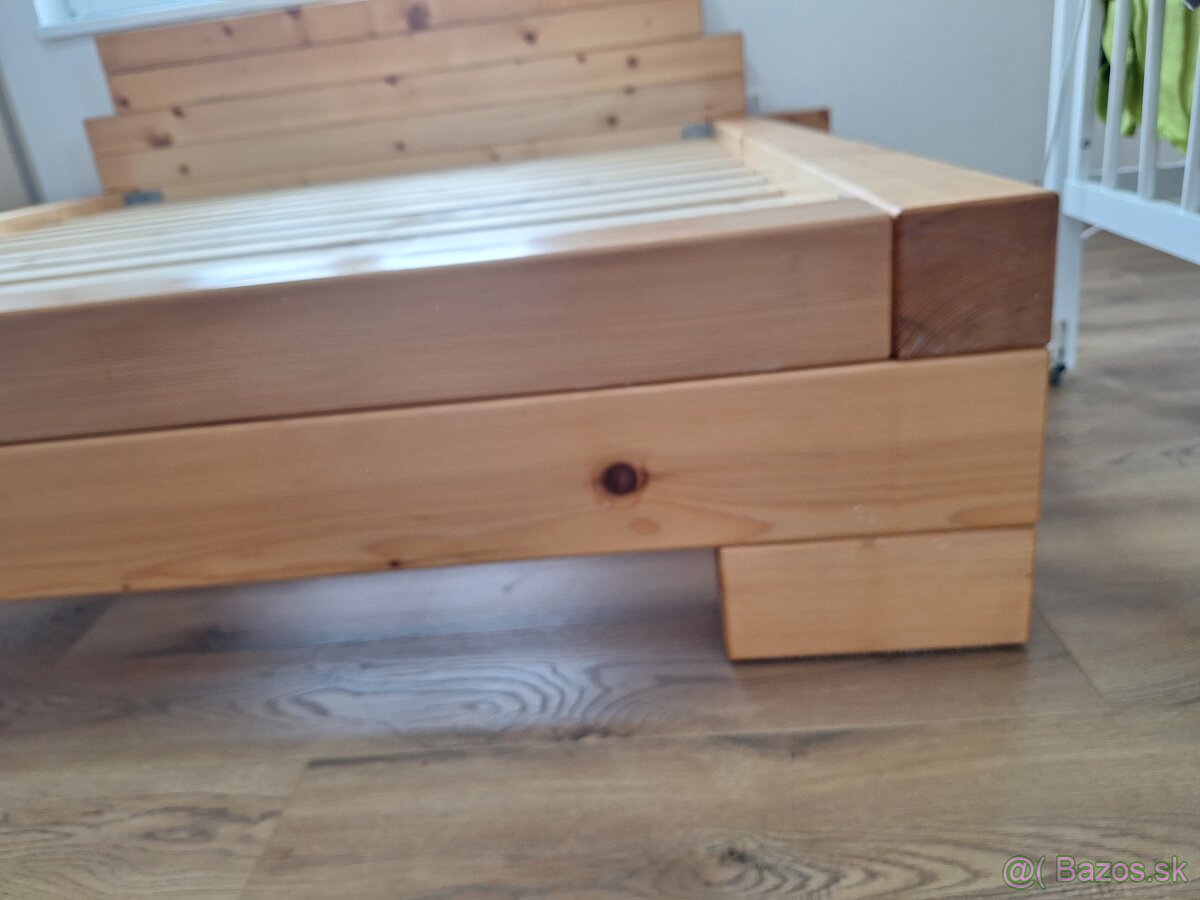 Drevená manželská postel - 8