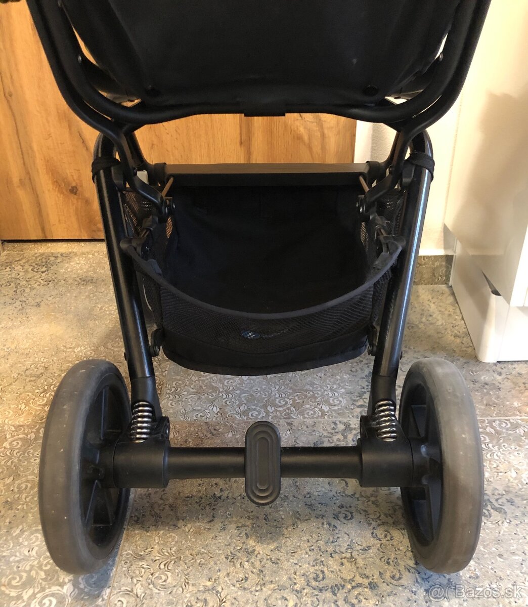Cybex Eezy S+2 - 8