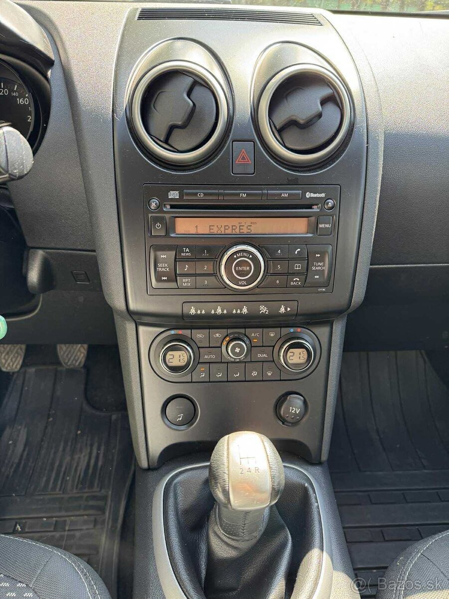 Nissan Qashqai 1,5 benzín - 8