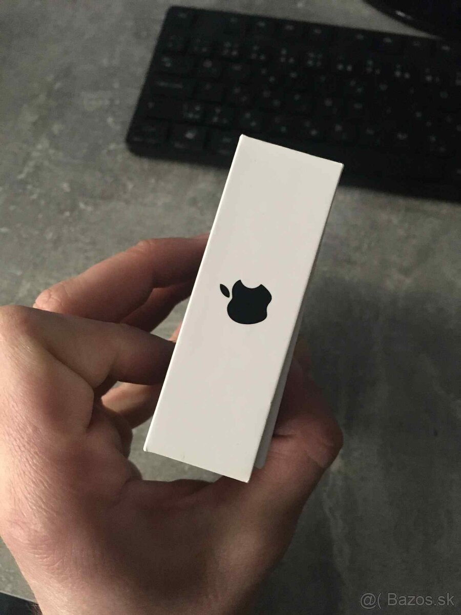 iPhone 13mini midnight 128GB - 8