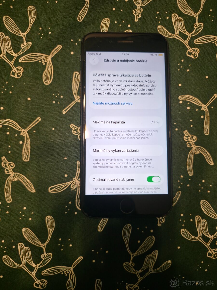 Iphone se 2020 volny v dobrom stave plne funkčný má znaky po - 8