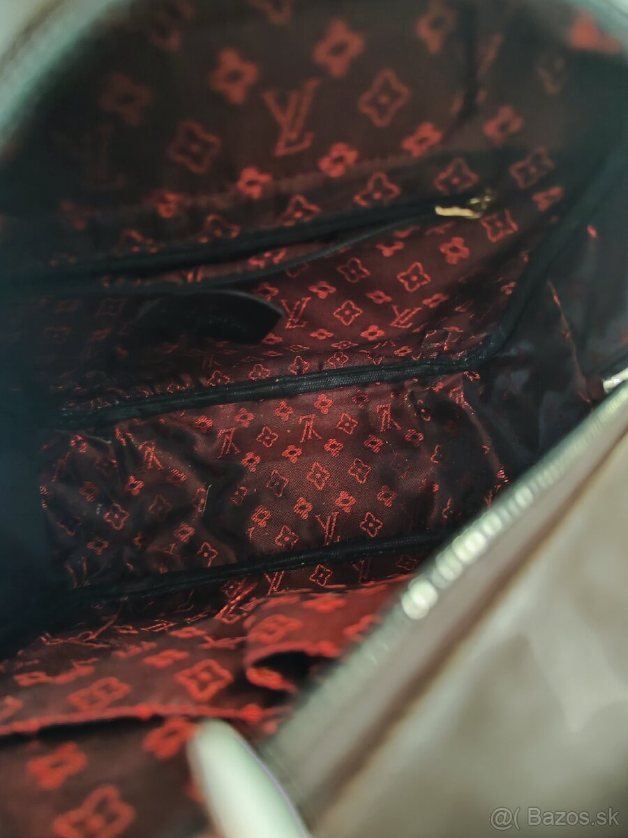 Hnedý dámsky ruksak - 8