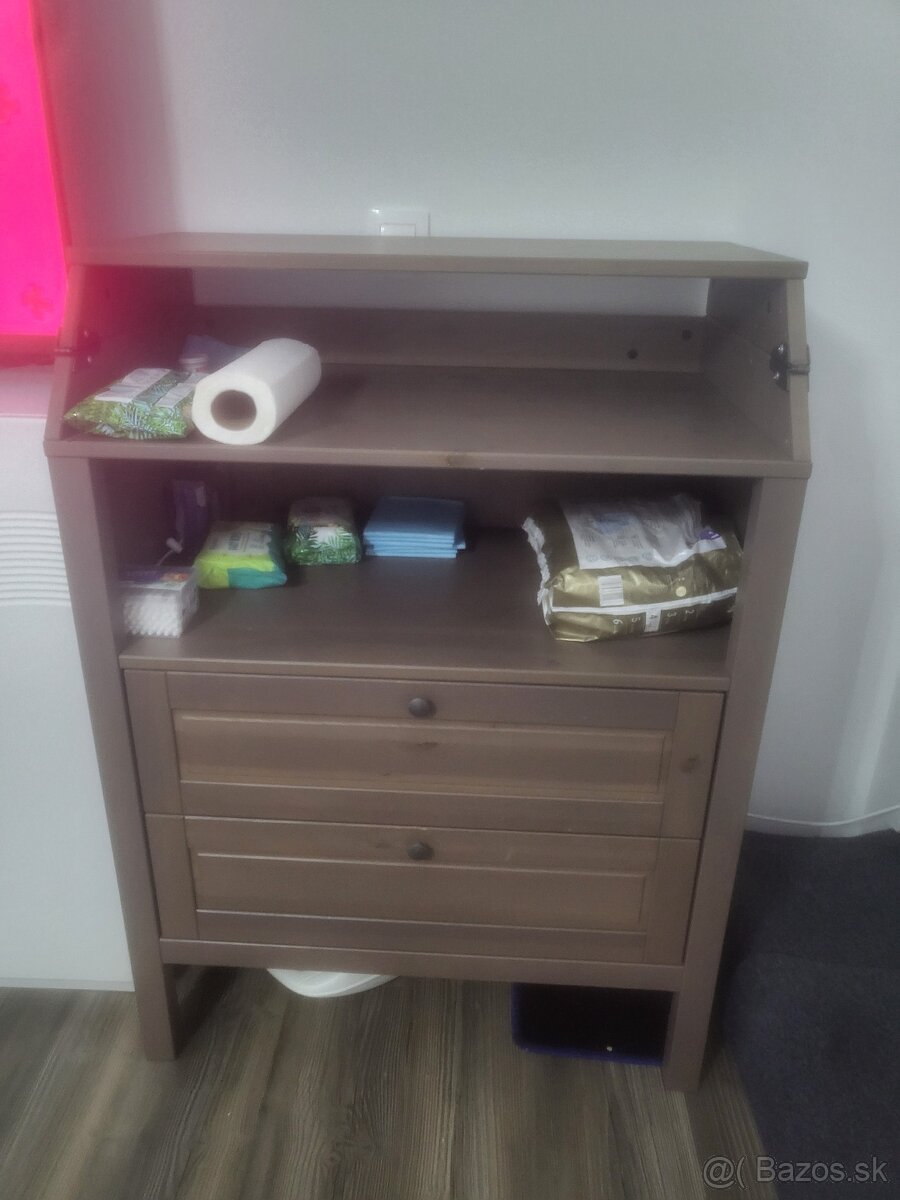 Postieľka a prebaľovací pult - 8