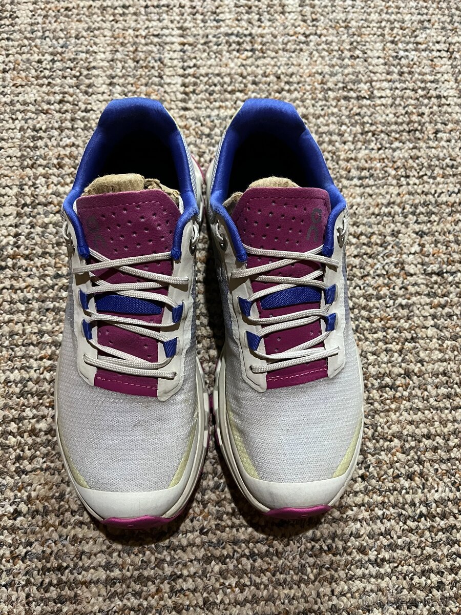 4x boty On Running Cloud velikost 36 - 36,5 - 8