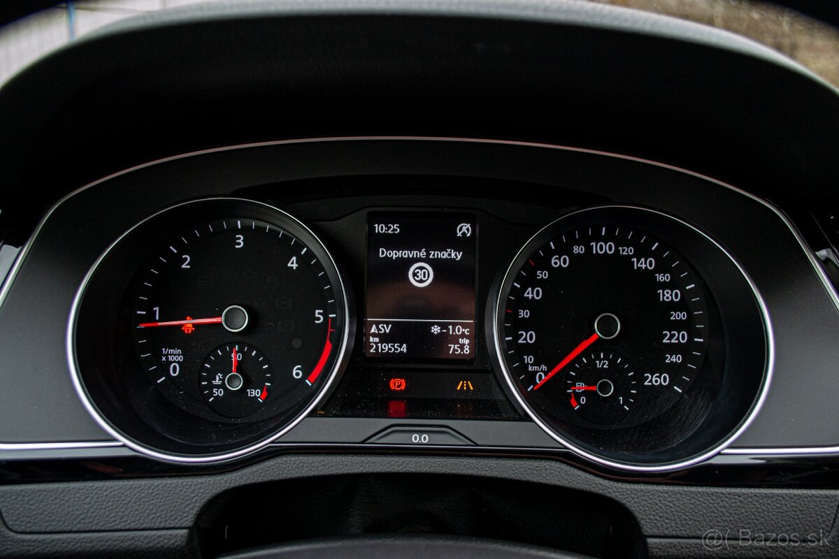 Volkswagen Passat Variant 2.0 TDI 140kW - 8