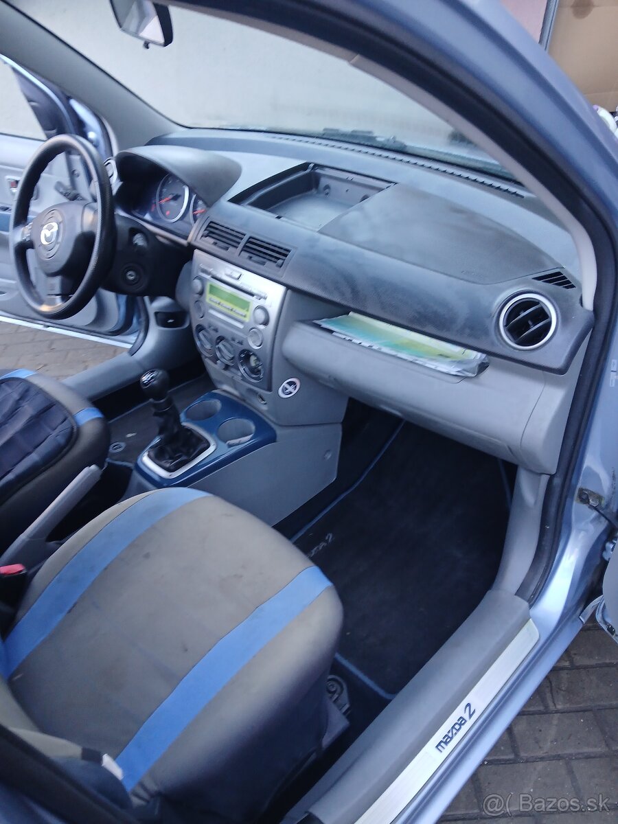 Mazda 2. 1.4 diesel - 8