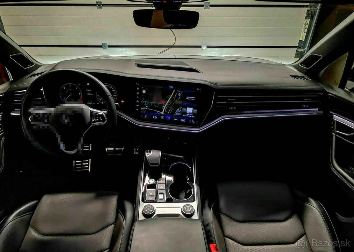 VW TOUAREG R-LINE 210KW - 8