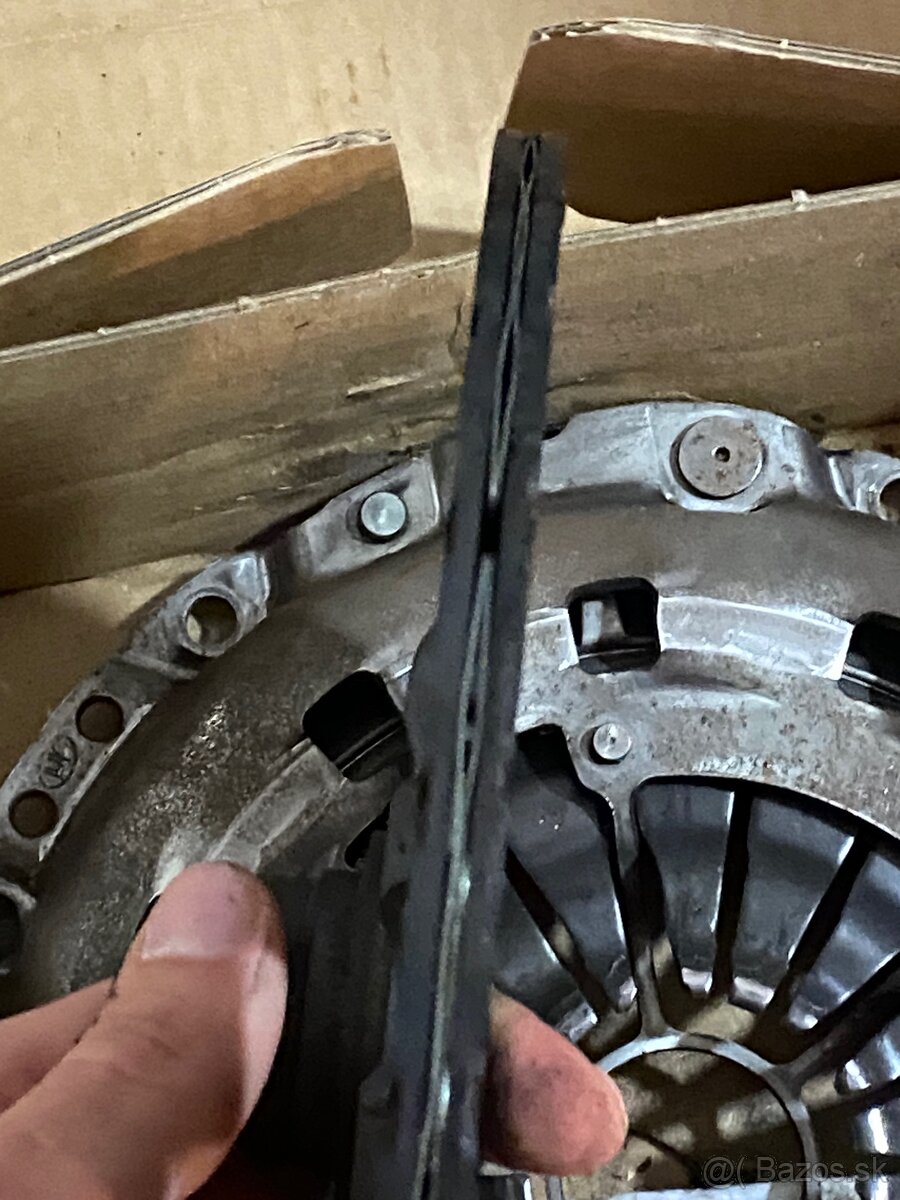 Spojková sada LuK SAC 623318200 - 8