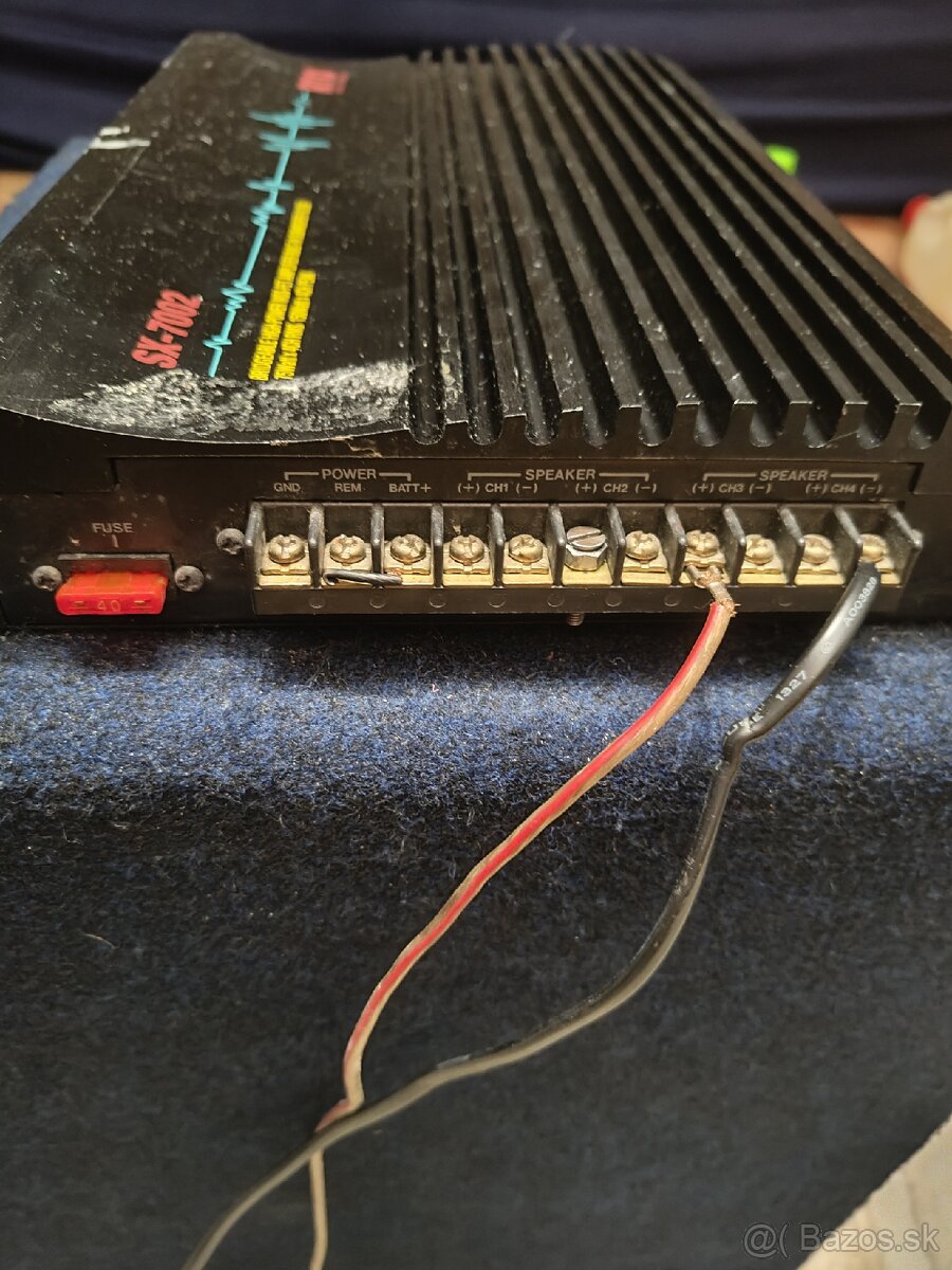 Subwoofer a zosilňovač - 8