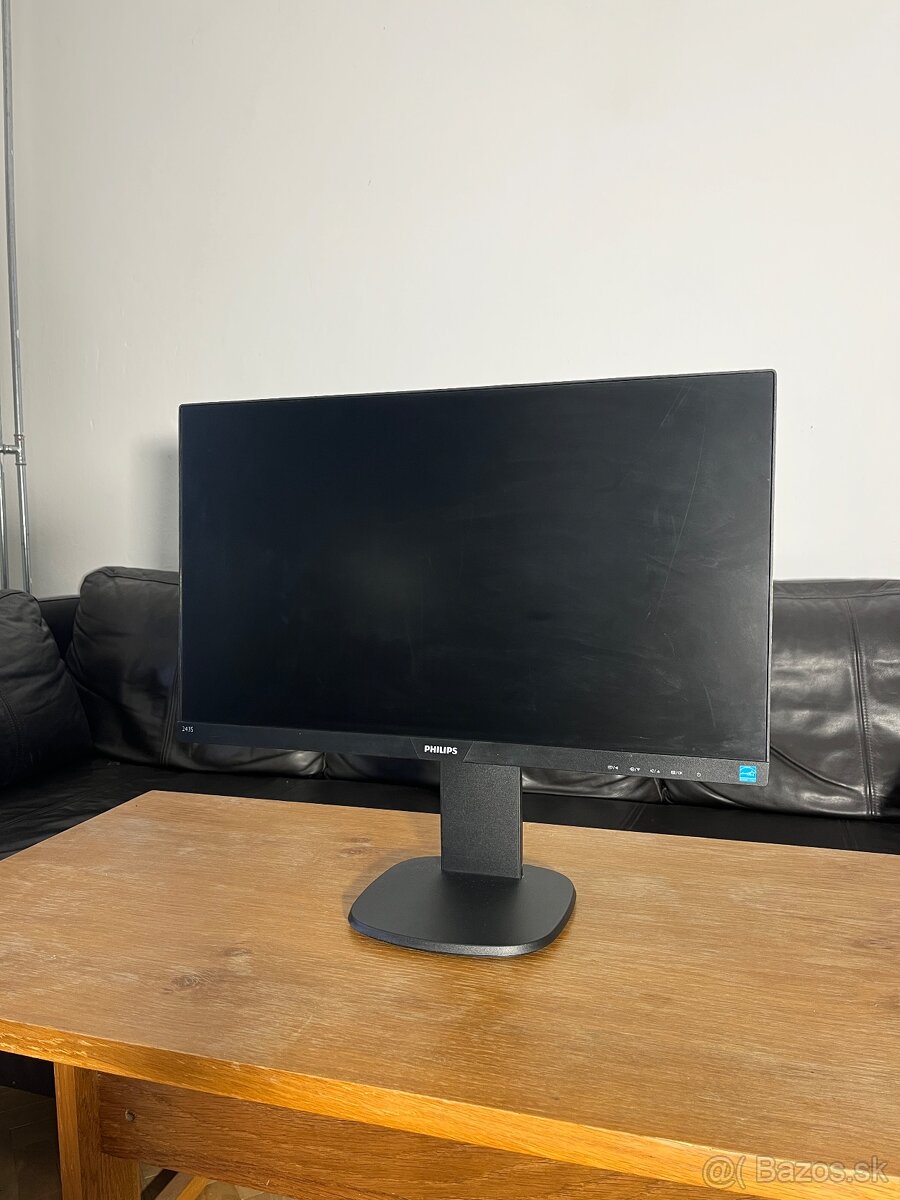 predam PC Lenovo Legion T530-28ICB + monitor 24" Philips 24 - 8
