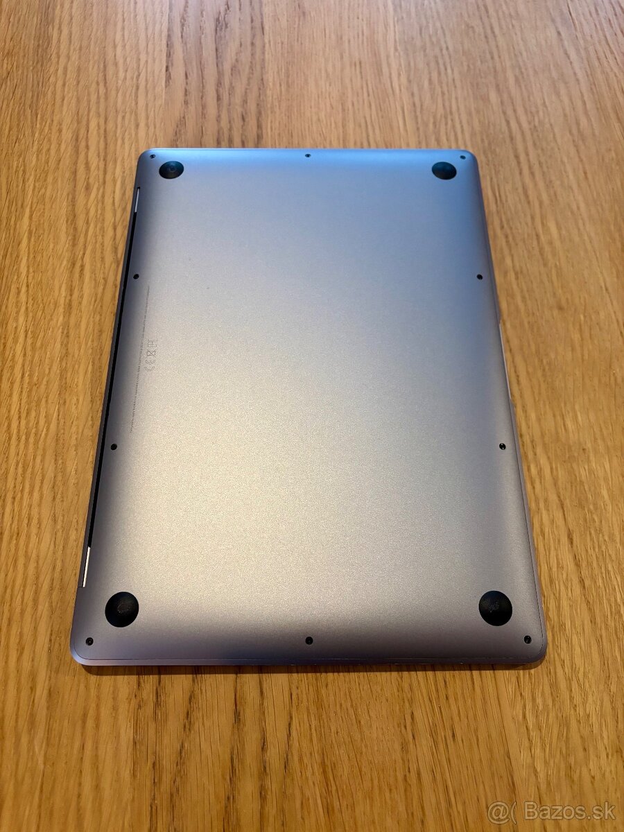 Macbook Air 13 Retina 2020 - 8