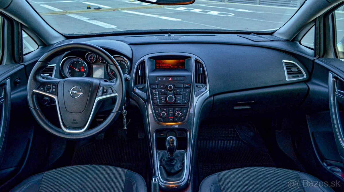 Opel Astra Sedan 1.6 CDTI 100 kw - 8