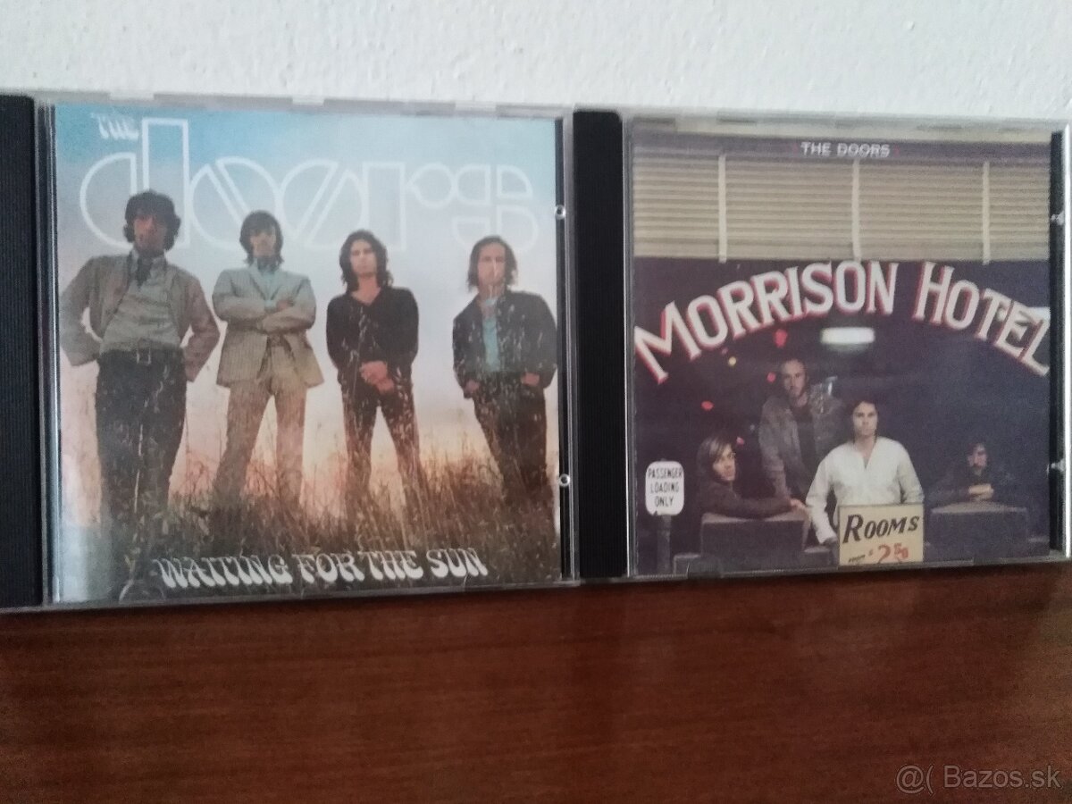 CD PINK FLOYD, HENDRIX, DOORS, QUEEN - 8