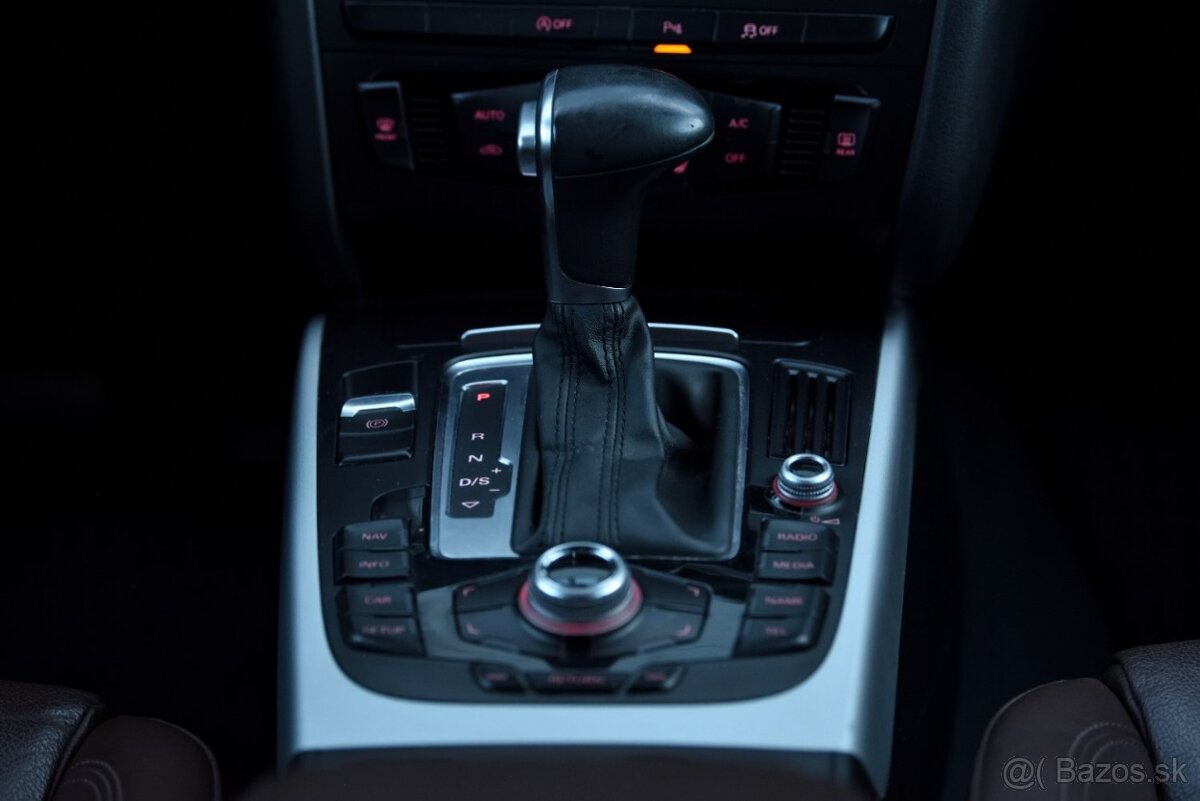 Audi A4 Avant 2.0 TDI MANAGER 110kW - 8