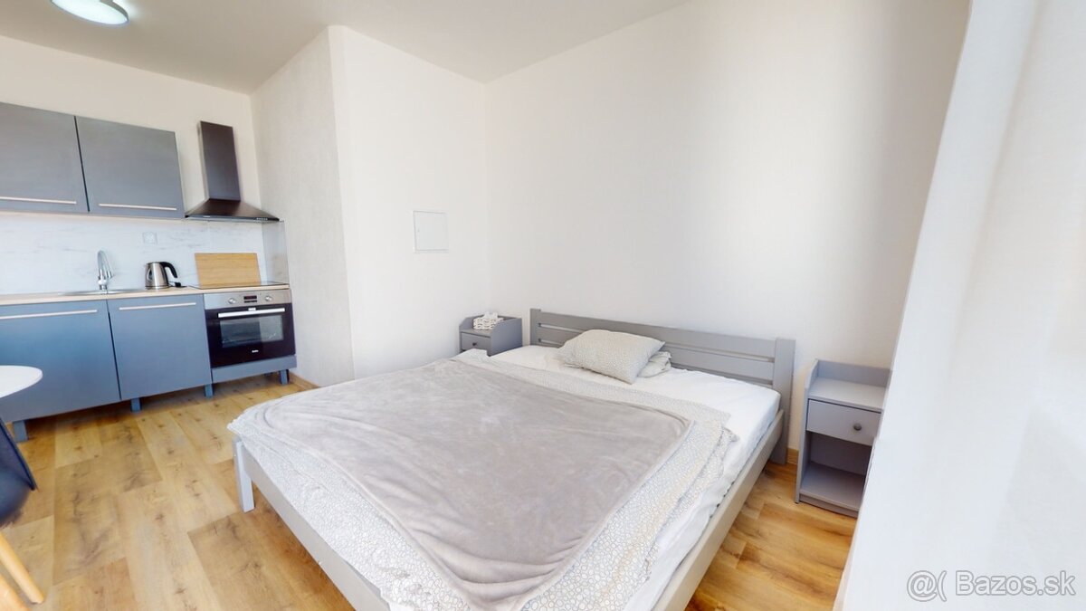 1i. byt 45m aj s TERASOU, 4/5p., Zámocká ul., extra GP - 8