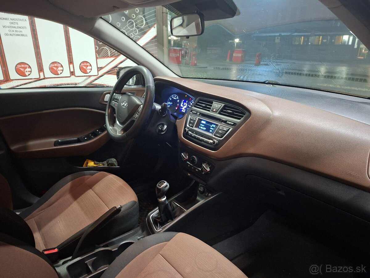 Hyundai i20 1.25 62kw M5 - 8