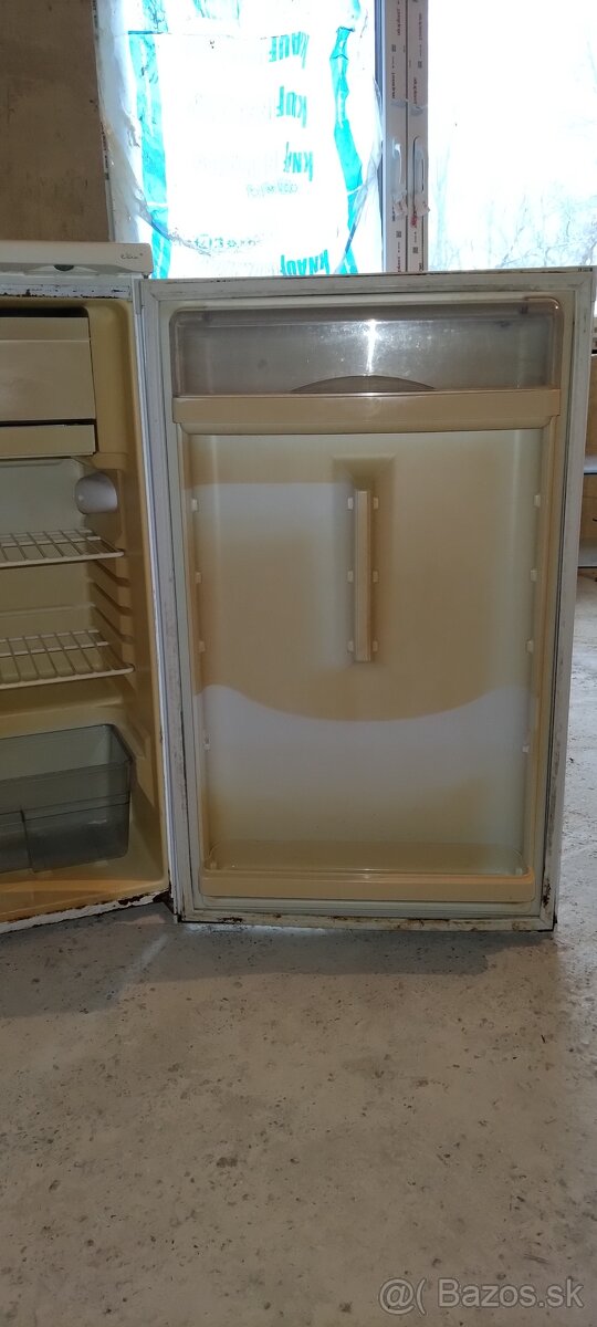 Chladnička s mrazničkou - 8