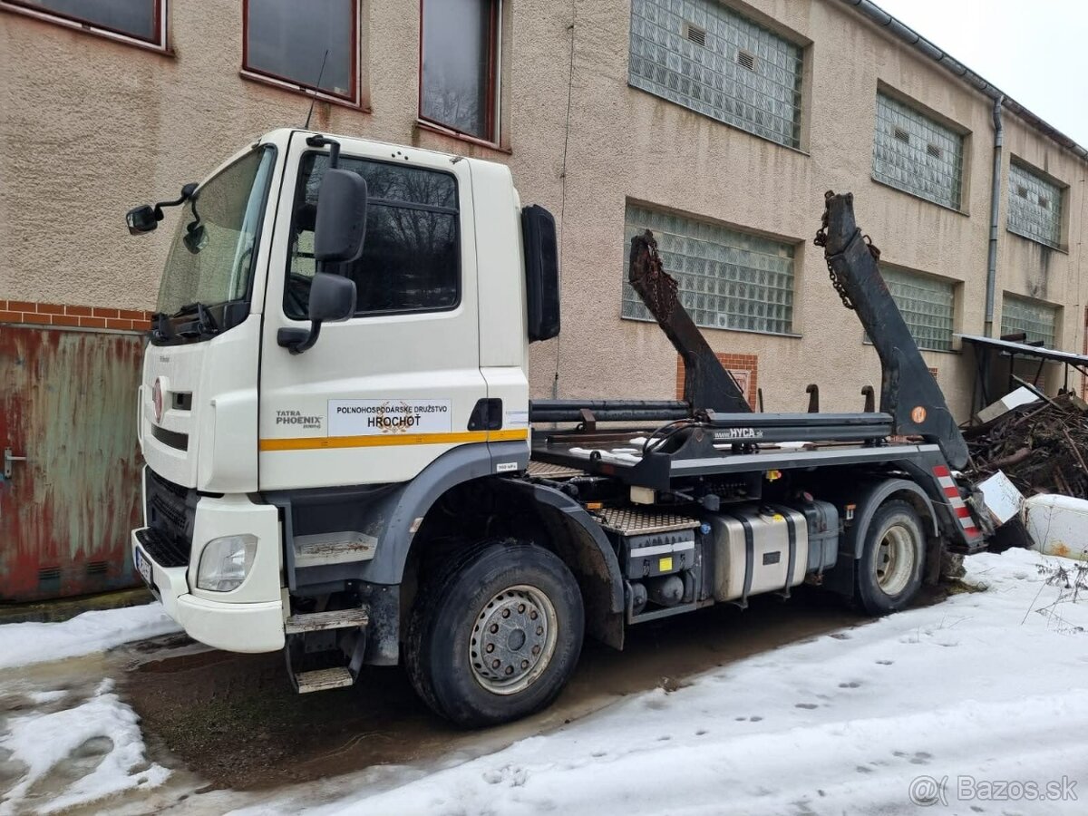 Predám TATRA Phoenix - nosič kontajnerov - 8