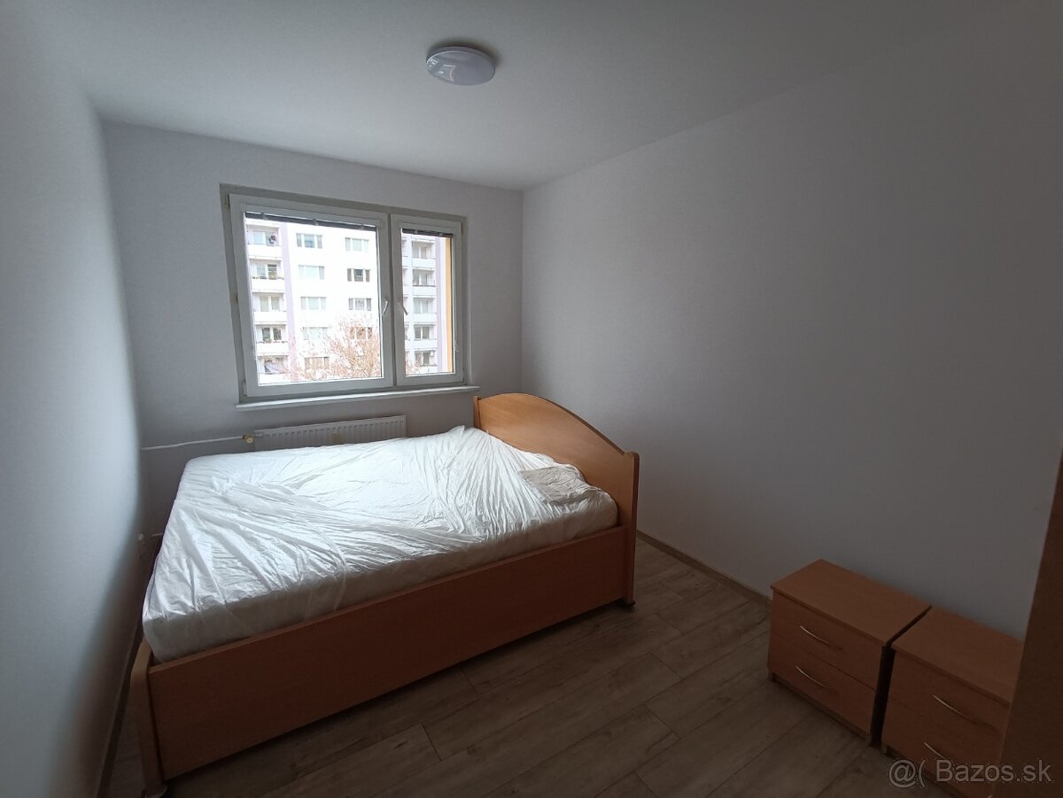 Prenájom 3 izbového bytu - 8