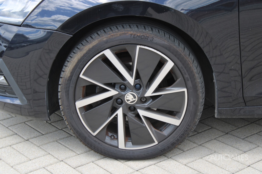 Škoda Octavia 2,0 TDi 85 kW ACTIVE - 8