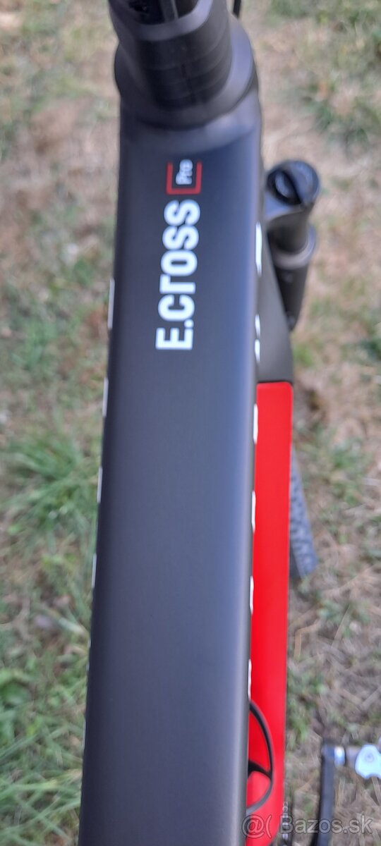 KTM Macina e.Cross Pro 750 - 8