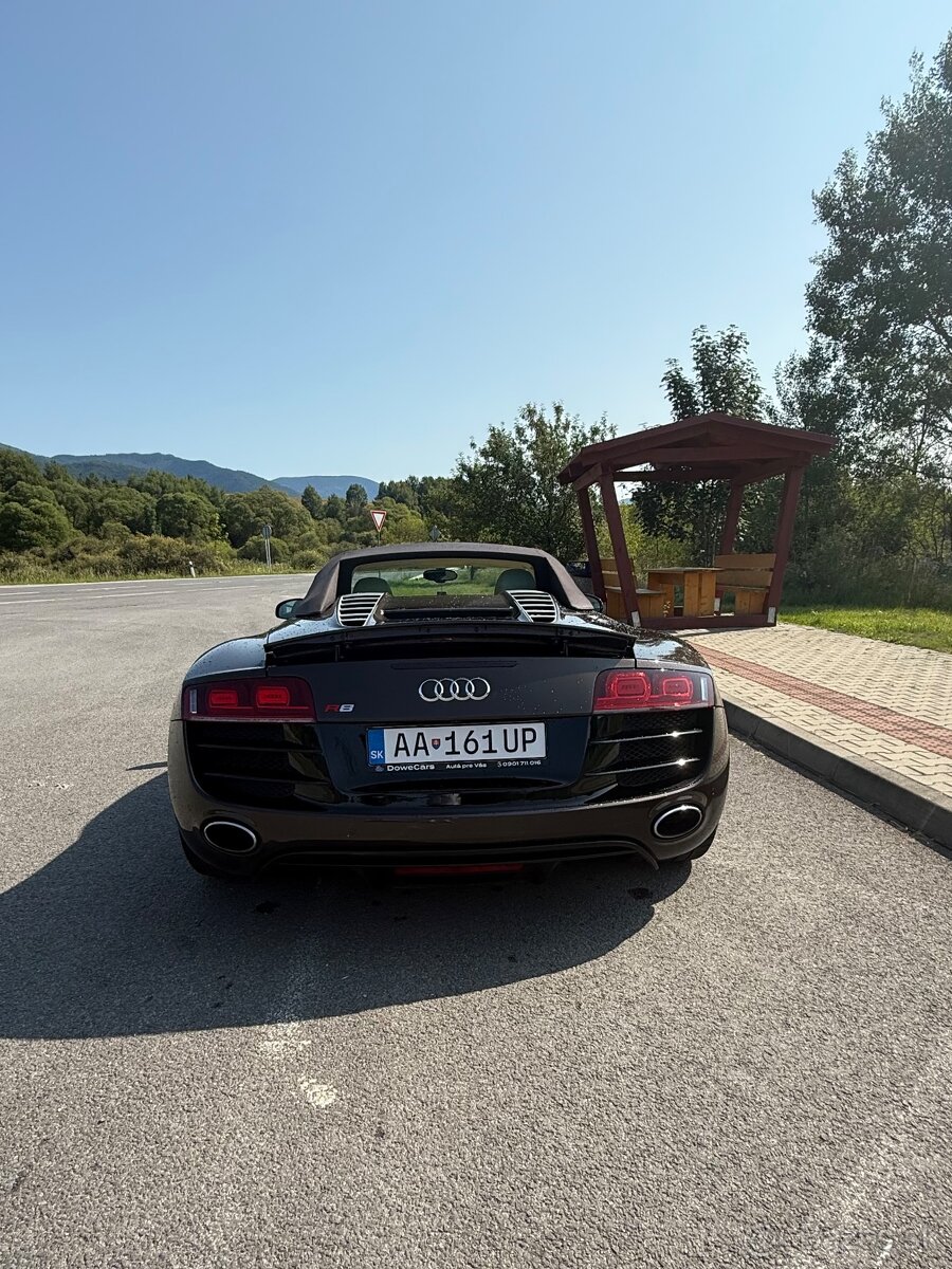 Audi R8 V10 5.2 FSI R tronic quattro Spyder - 8