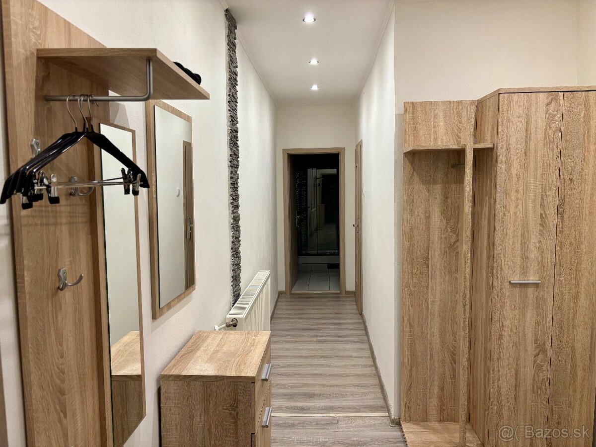 ❇️ UBYTOVANIE LEVICE CENTRUM MESTA APARTMÁN S TERASOU - 8