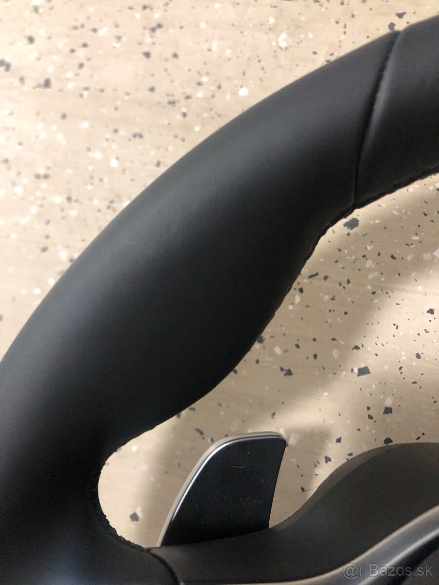 BMW X7,M -volant G07 - 8